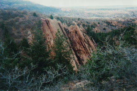 Flat rocks near the turnoff to the Waterfall Spur